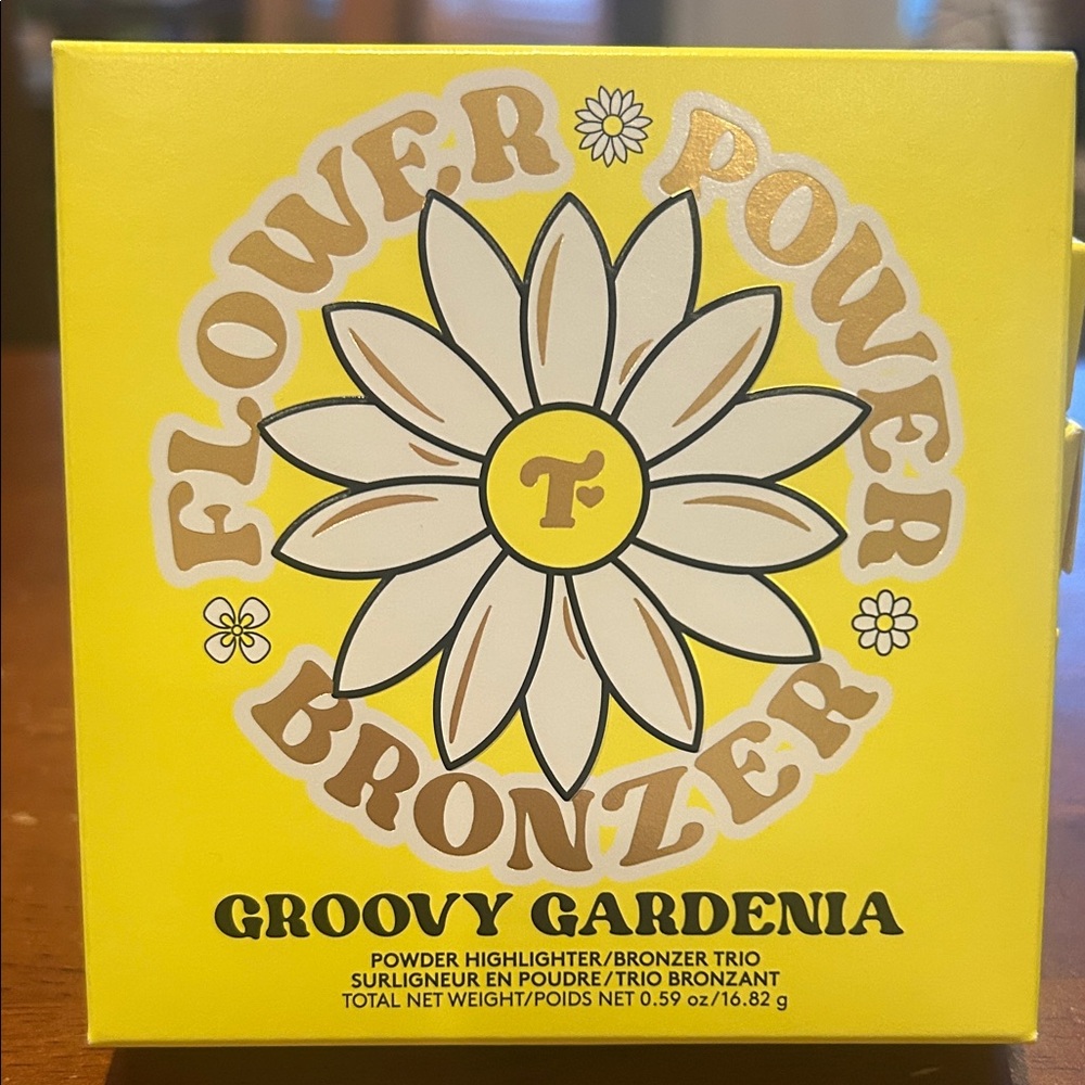 Trixie Cosmetics Groovy Gardenia Bronzer Trio